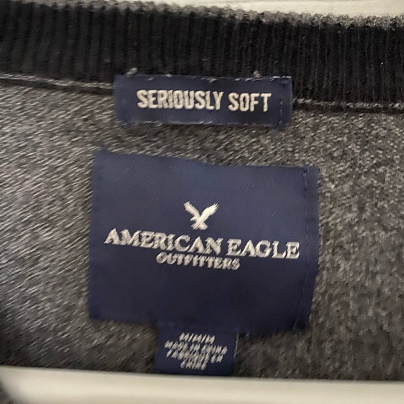 American Eagle V neck sweater - Picture 2 of 2